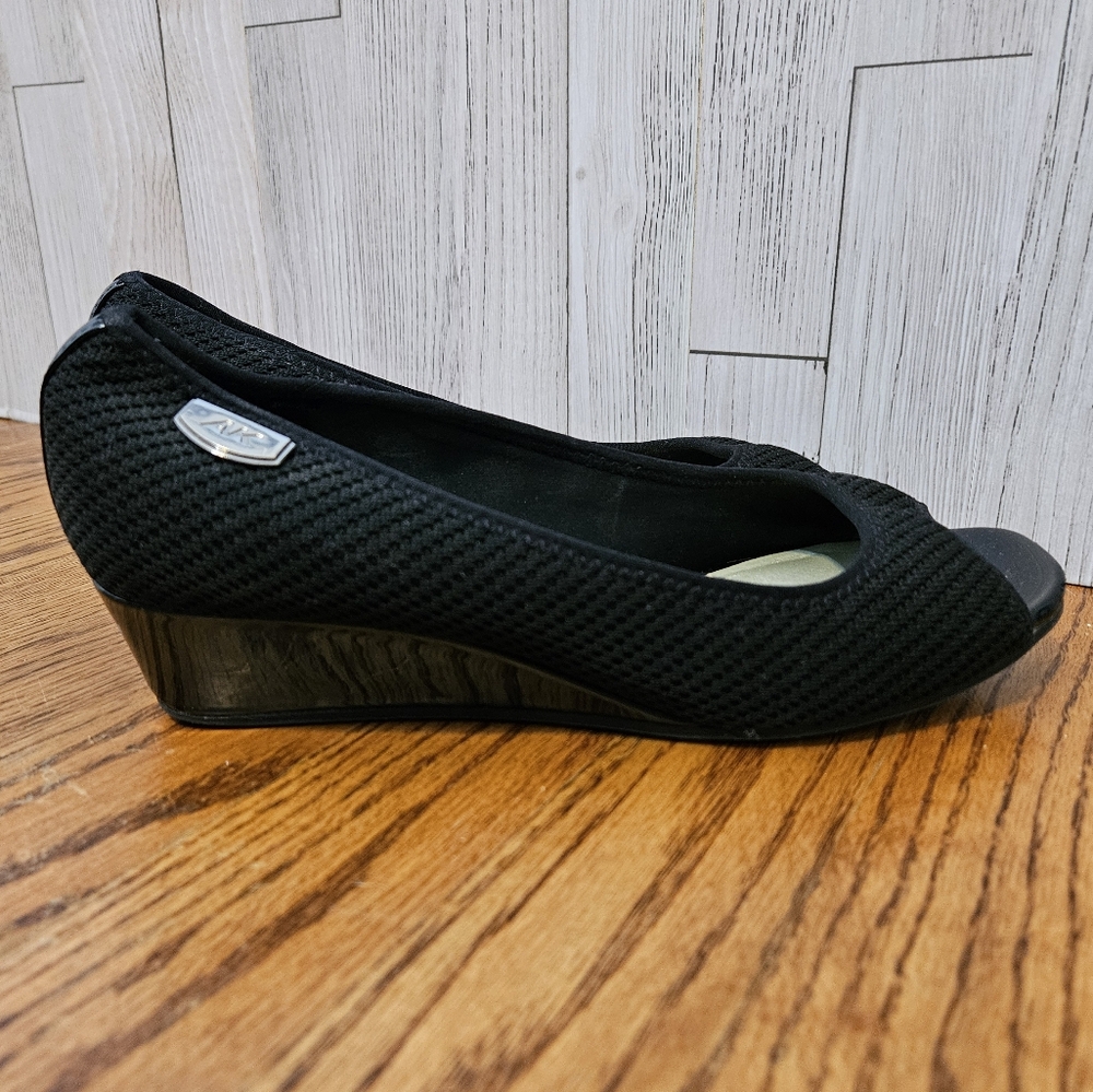 Anne Klein Sport Peep Toe Wedges Office Wedding Breathable Mesh Fabric Sz 7.5